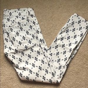 NWOT C Wonder Skinny Crop Jean in White and Black